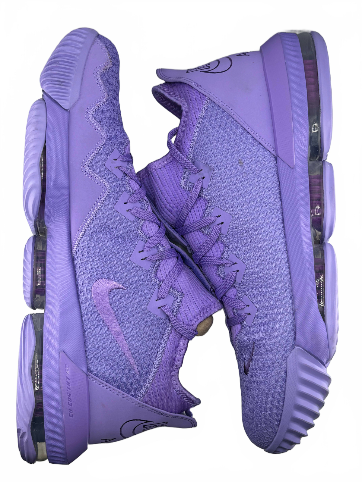 Nike LeBron 16 Low Atomic Violet