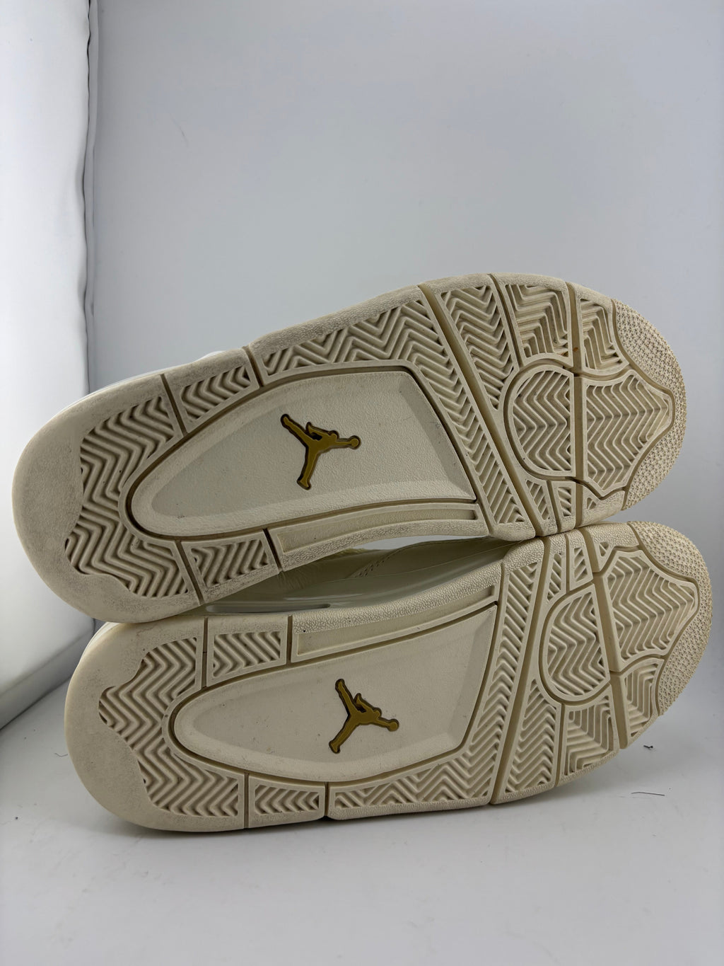 Jordan 4 Retro Metallic Gold (Women's)