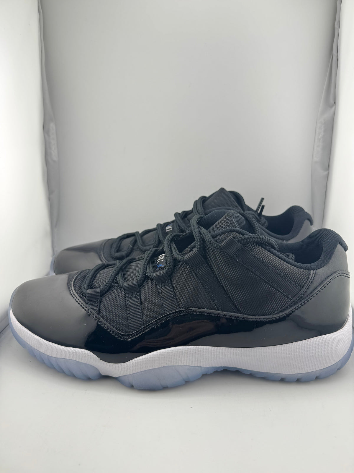 Jordan 11 Retro Low Space Jam
